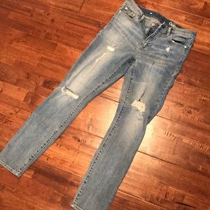 Worn once GAP distressed Jean